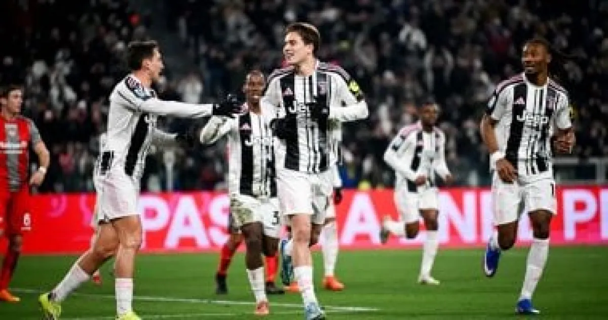 يوفنتوس يواجه لاتسيو في قمة حاسمة لتعزيز موقعه في المربع الذهبي للكالتشيو