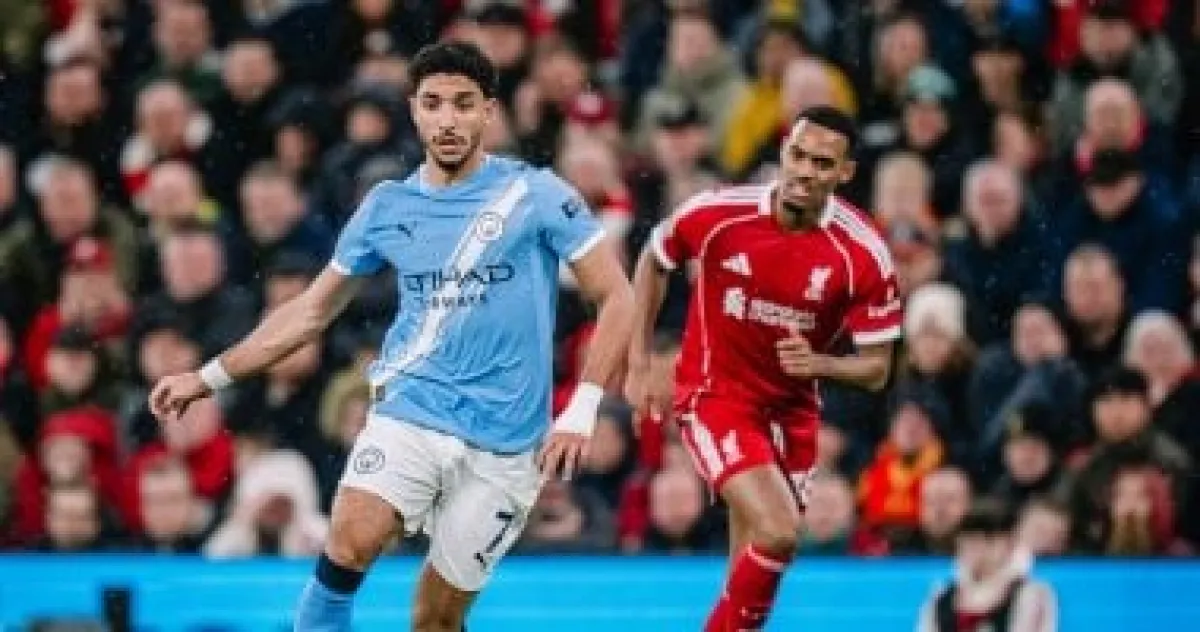 مانشستر سيتي يخطف فوزاً مثيراً 2-1 من ليفربول في قمة مثيرة بمشاركة صلاح ومرموش