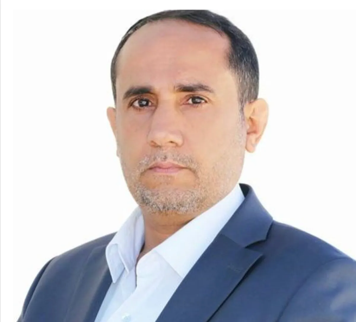 أحمد حامد في دائرة سخرية المشهد الحزين .. جامعة صنعاء ترتكب جريمة أكاديمية جديدة