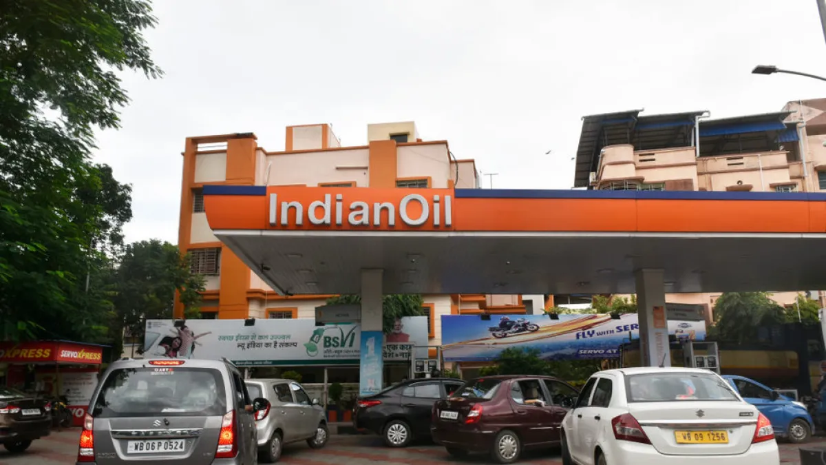 شركات تكرير هندية تتجنب شراء النفط الروسي لشهر مارس وأبريل