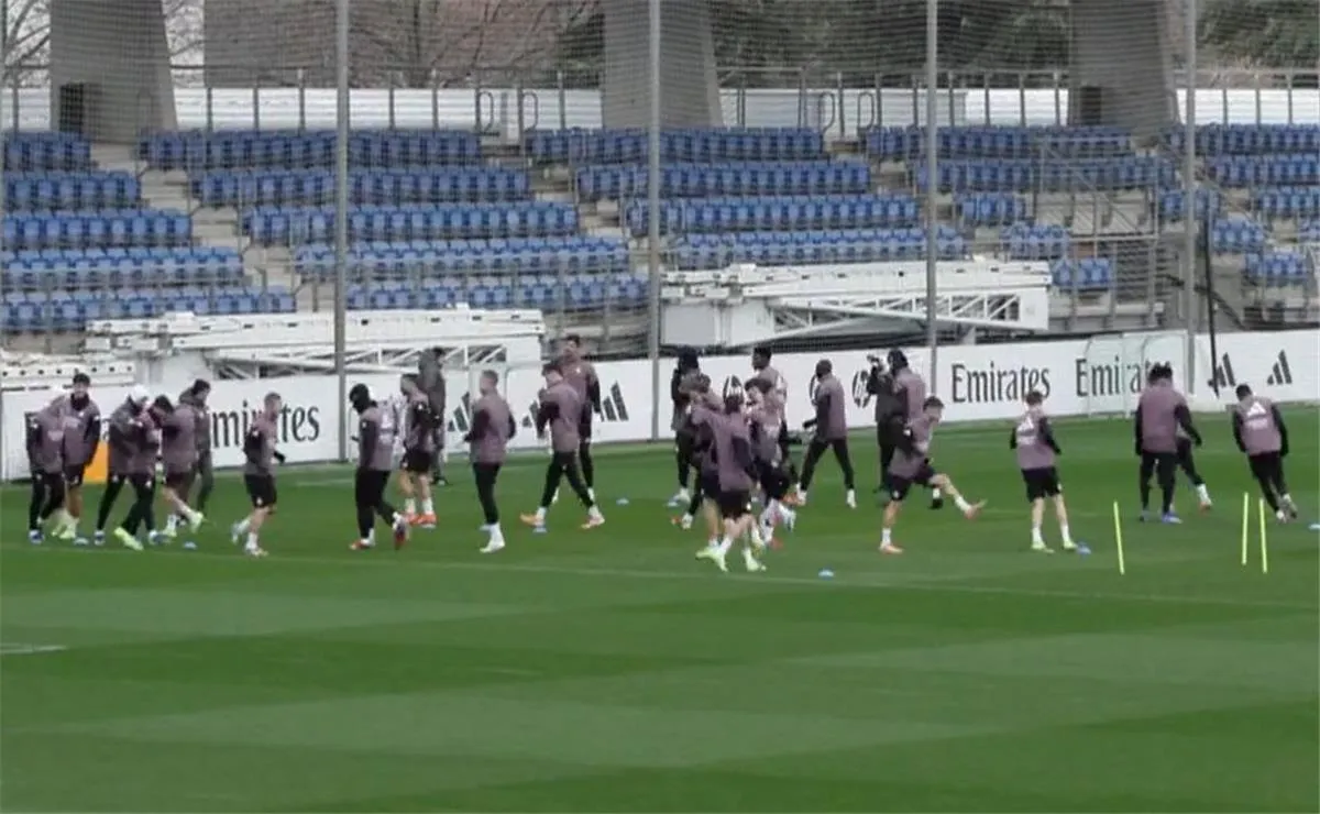 ريال مدريد يستعيد عافيته: مبابي وأسينسيو يعودان لتدريبات الملكي قبل لقاء سوسيداد