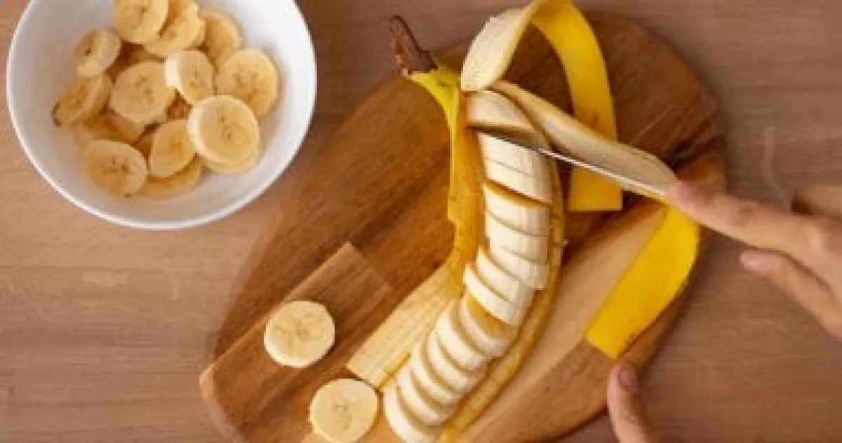 الموز ومرضى السكري: دليلك العملي لتناول الفاكهة المفضلة بأمان