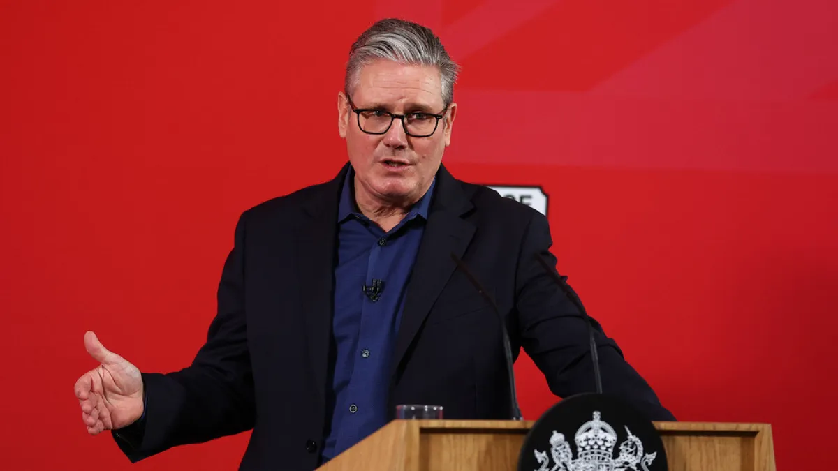 ستارمر يحث أعضاء الناتو الأوروبيين على تعزيز "القوة الصلبة" وتقليل الاعتماد على واشنطن