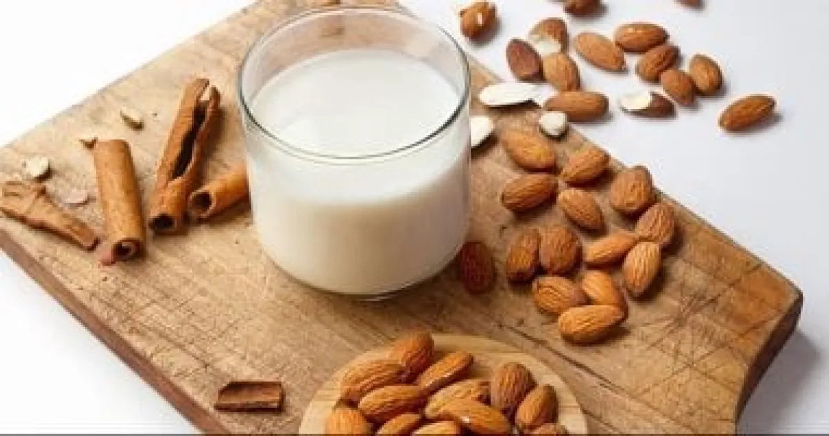 اللوز: كنز رمضان لصحة القلب والدماغ.. فوائد مذهلة تتجاوز السعرات الحرارية