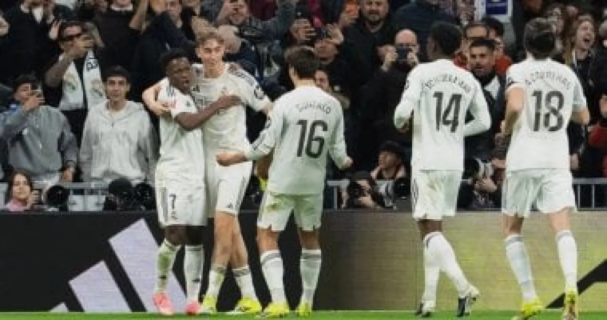 ريال مدريد يهز شباك سوسيداد برباعية ويتصدر الليغا مؤقتاً