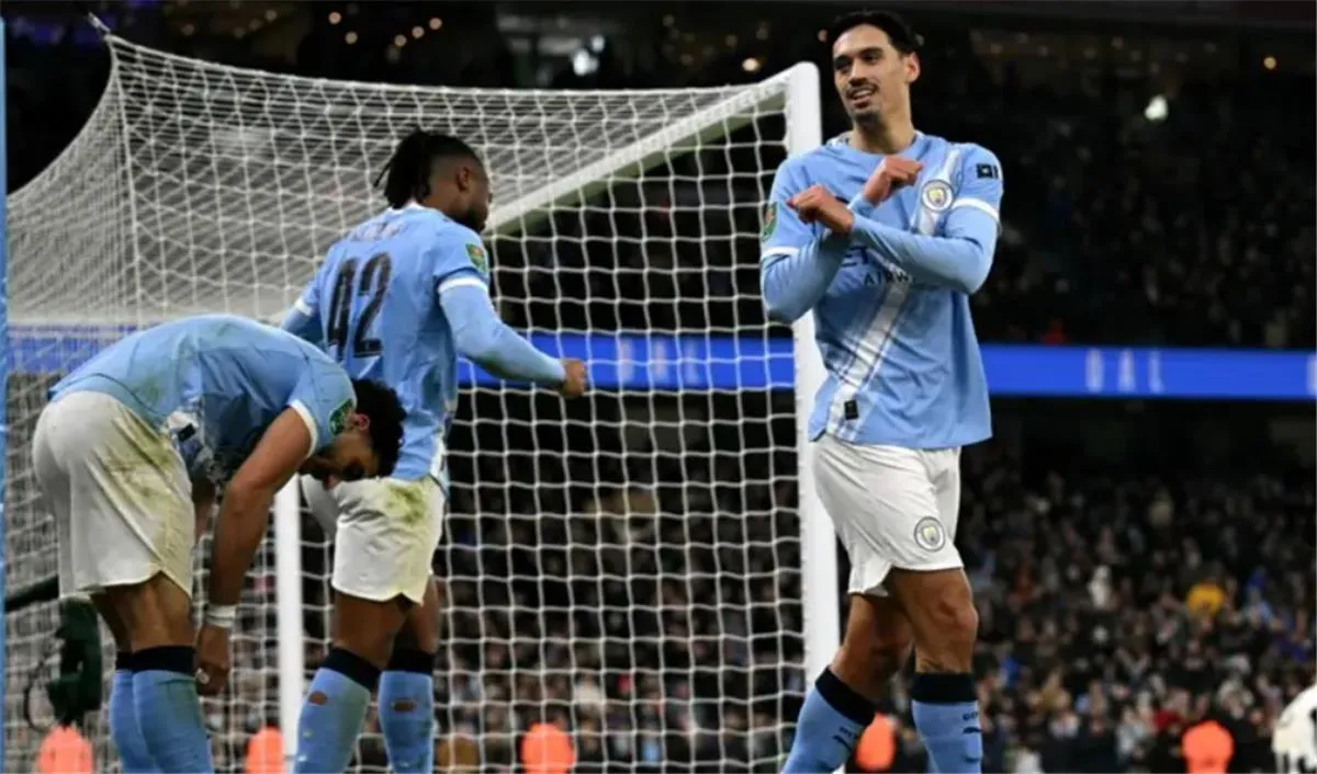 ريندرز يوجه رسالة تحذير لآرسنال: السيتي يواصل الضغط نحو القمة