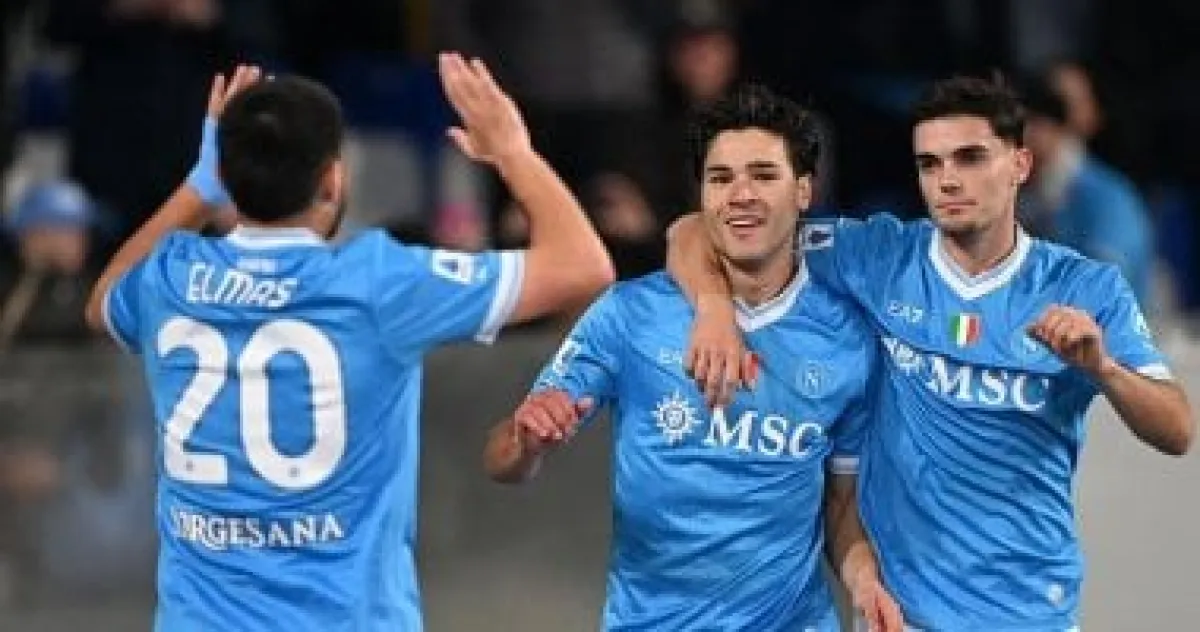 تشكيلة نابولي وروما النارية في قمة الدوري الإيطالي.. صراع النقاط والتكتيك