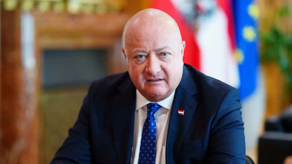 مستشار النمسا يدعو الاتحاد الأوروبي للتفاوض المباشر مع روسيا لحل أزمة أوكرانيا