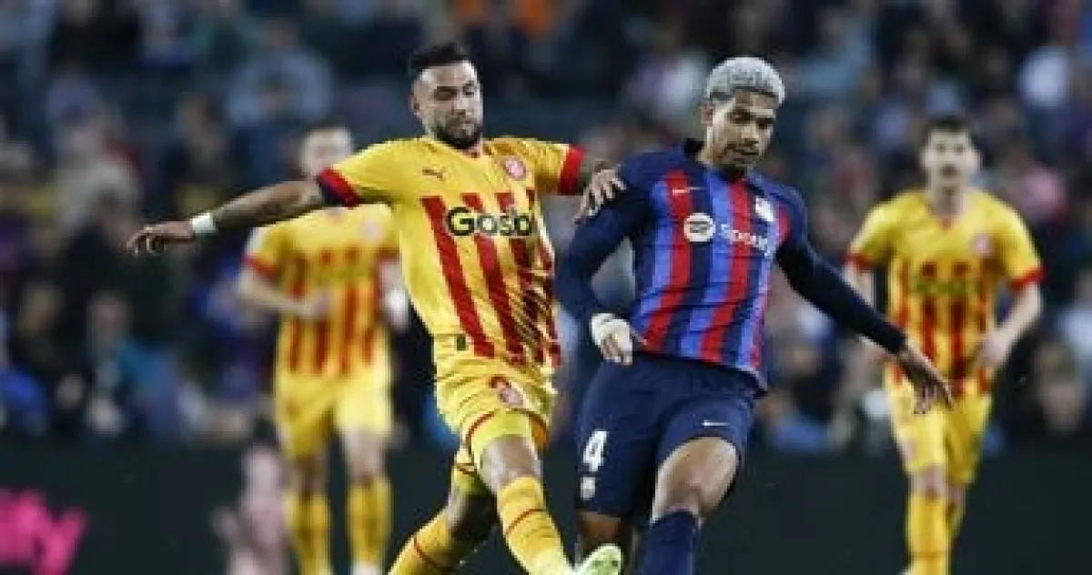 برشلونة يواجه جيرونا الليلة في معركة استعادة صدارة الليغا