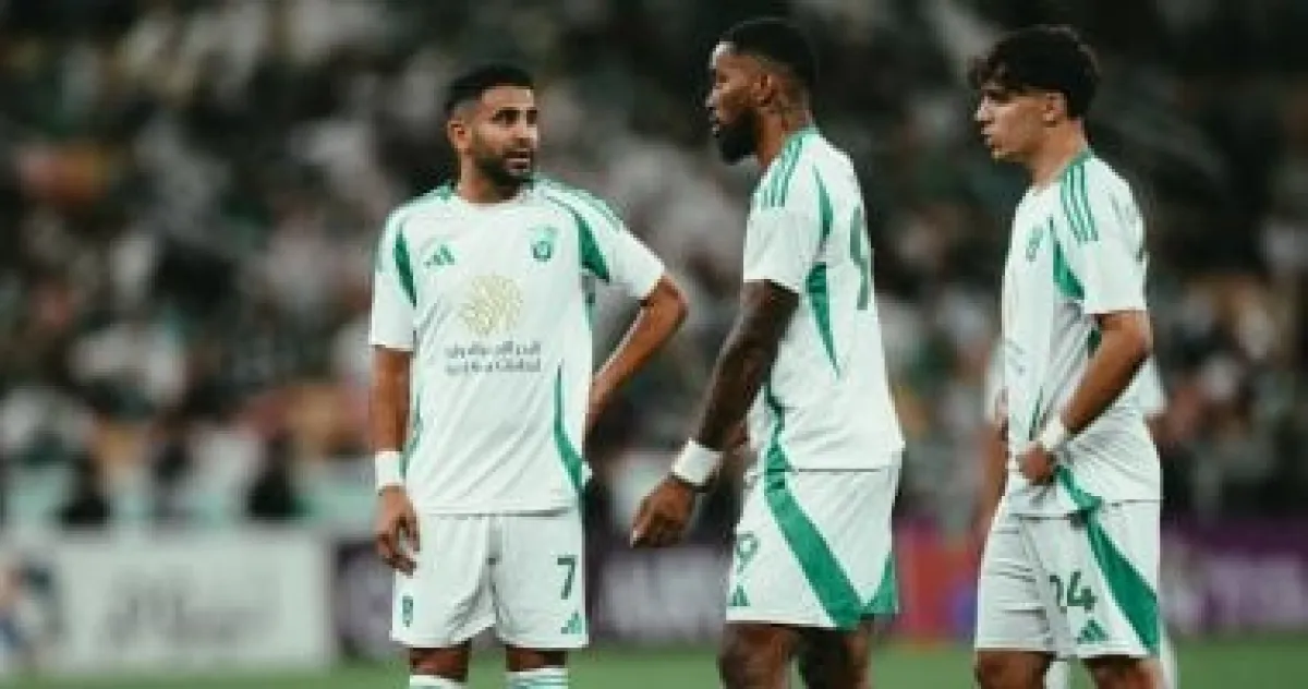 رياض محرز يقود هجوم الأهلي السعودي ضد شباب الأهلي الإماراتي في دوري أبطال آسيا