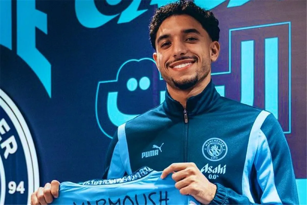 شعبية "الأمير المصري" تصل أمريكا: إقبال جنوني على قمصان مرموش في نيوجيرسي