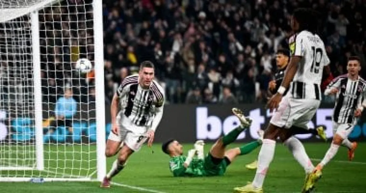 فلاهوفيتش يغير رأيه: مهاجم يوفنتوس يميل للبقاء وخفض راتبه