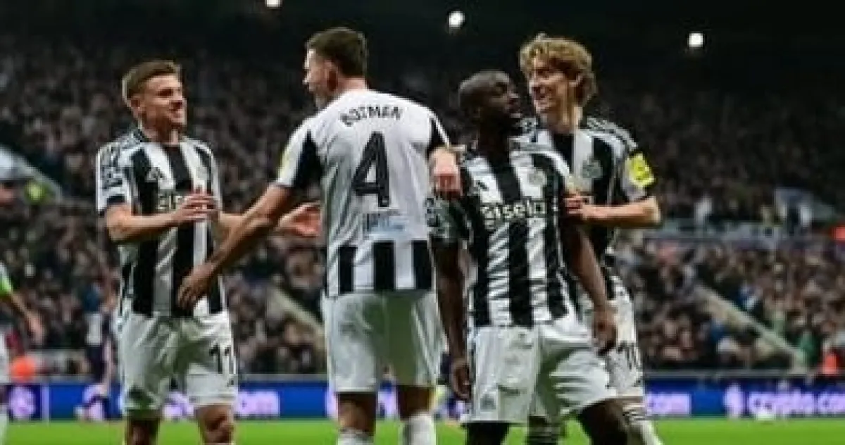 تشكيلة نيوكاسل وكاراباج الرسمية لمواجهة ملحق دوري أبطال أوروبا