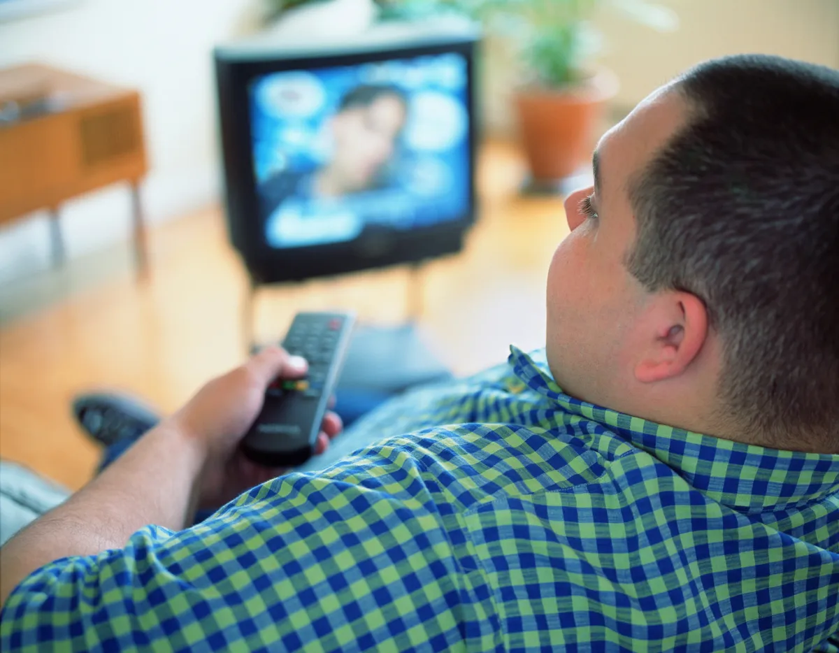 الخمول يهدد حياتنا: دراسة تكشف ارتفاع مخاطر السكتات الدماغية وأمراض القلب