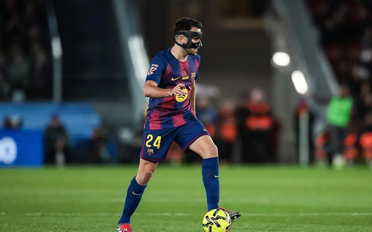 إريك جارسيا يكشف سبب بقائه في برشلونة: "فليك كان حاسماً"