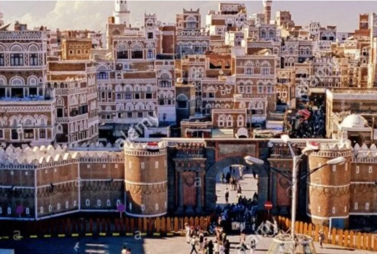 مقتل امرأة وإصابة ثلاثة آخرين بتفجير قنبلة داخل منزل في صنعاء