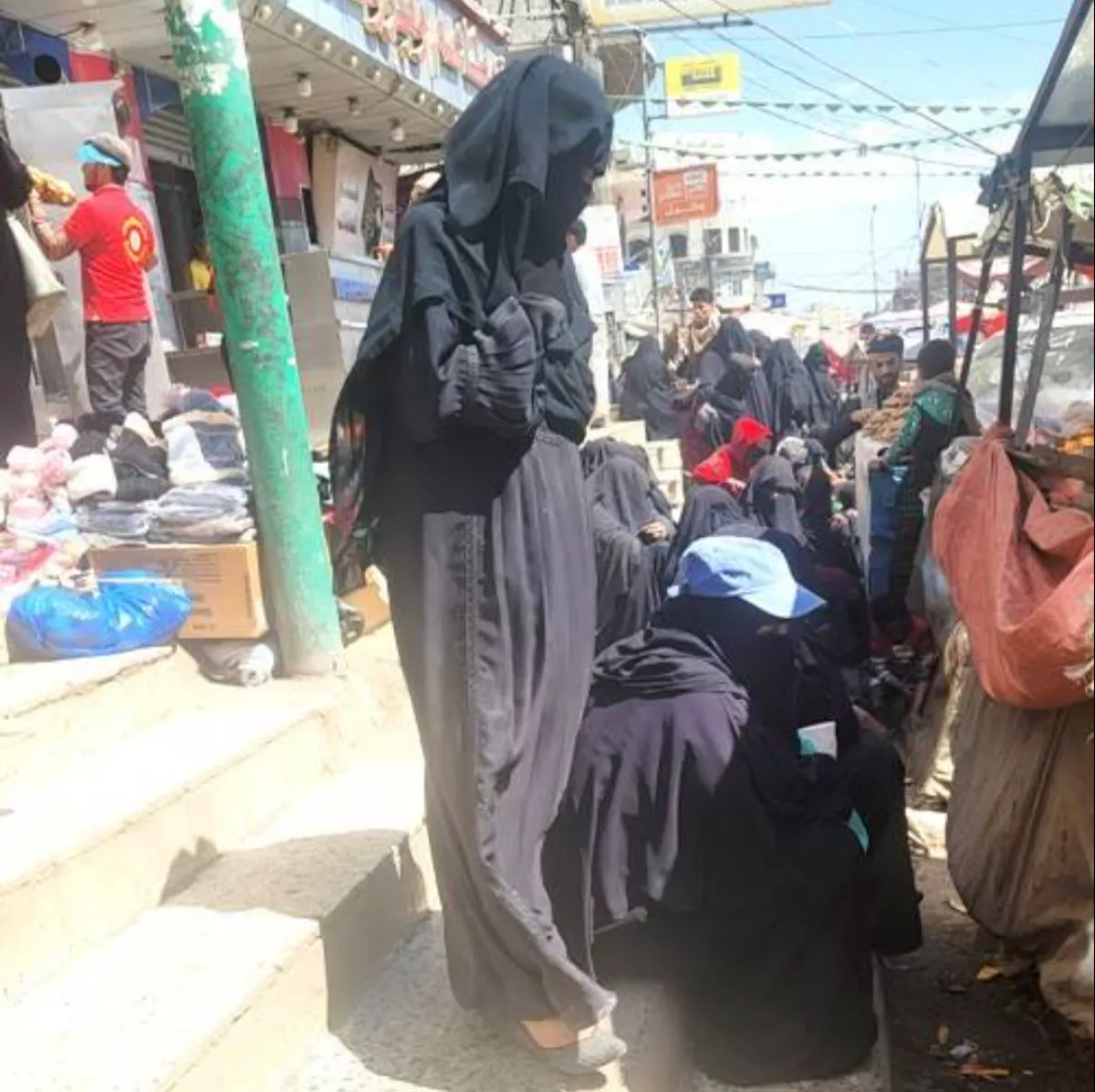 فيما تستعد المليشيا للدفاع عن إيران.. مشاهد رمضانية مرعبة عن الحالة الإنسانية التي تعيشها مناطق الحوثيين