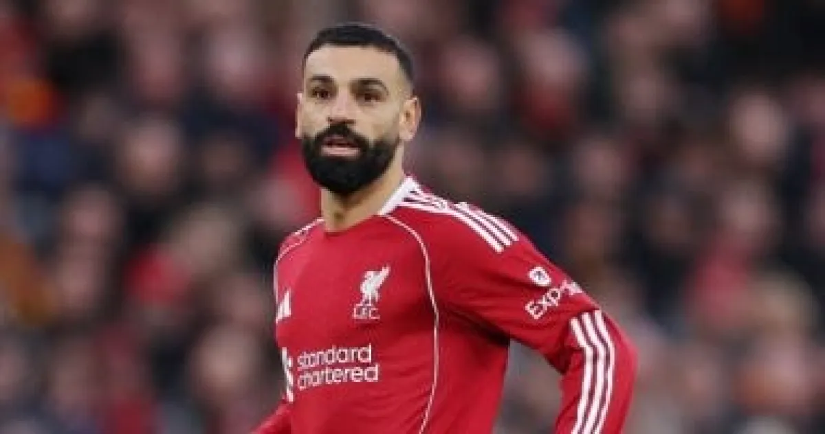 مستقبل محمد صلاح مع ليفربول: عروض ضخمة وشروط للبقاء