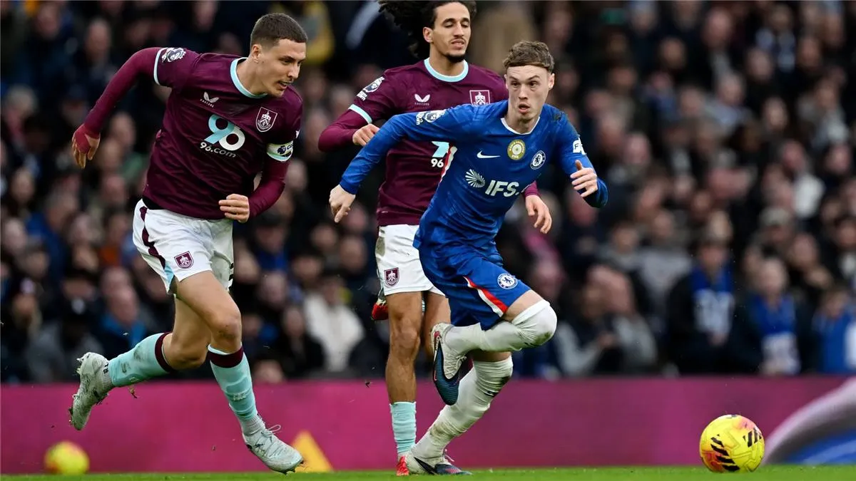 مستجدات البريميرليج: تشيلسي يواصل التقدم بعد الفوز على بيرنلي.. والقمم تنتظر