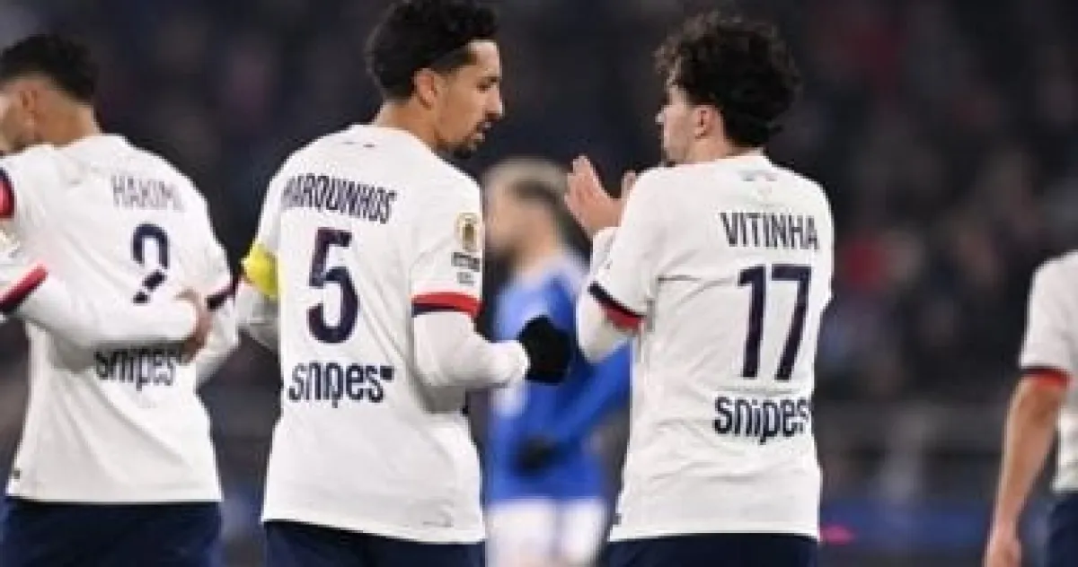 حكيمي يقود هجوم باريس ضد ميتز.. إنريكي يعلن التشكيلة الرسمية في الدوري الفرنسي