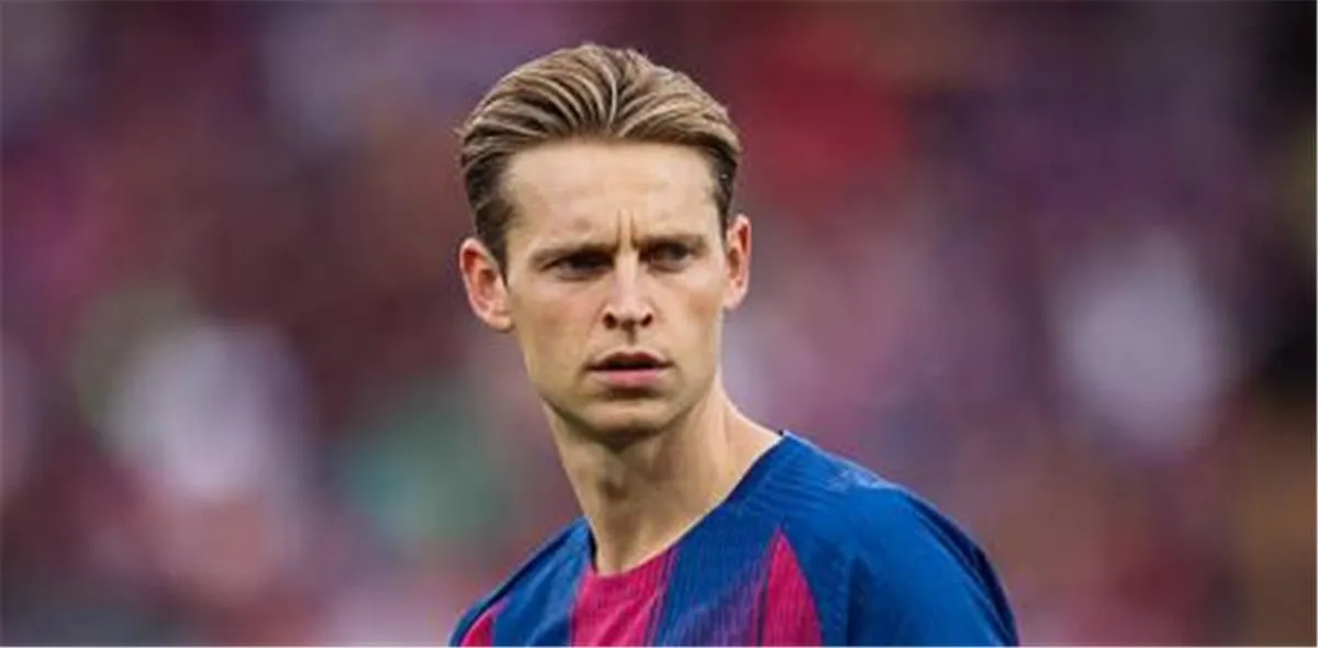 دي يونج يُضيء الكامب نو بهدف ثانٍ لبرشلونة أمام ليفانتي