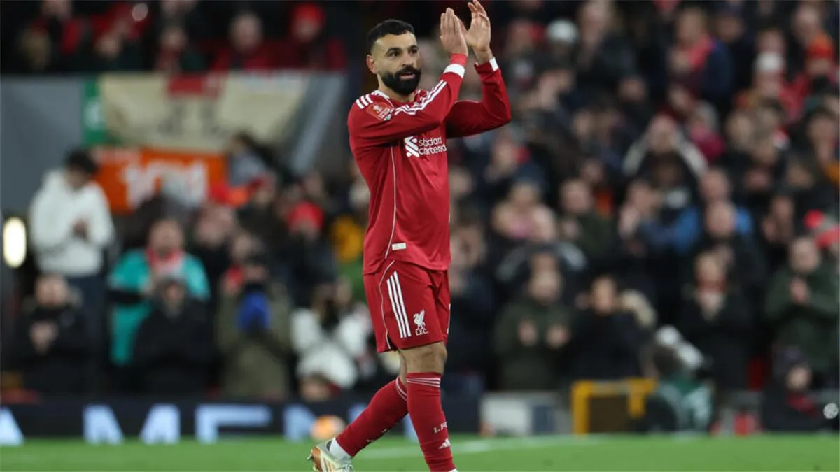 الرئيس التنفيذي السابق لإيفرتون: هذا النجم الشاب هو وريث صلاح في ليفربول