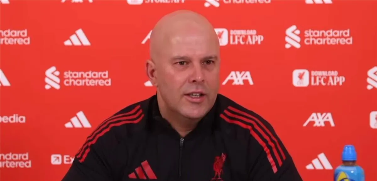 سلوت يُعلن غياب فيرتز أمام وست هام ويعترف: نعاني أمام الفرق الصاعدة