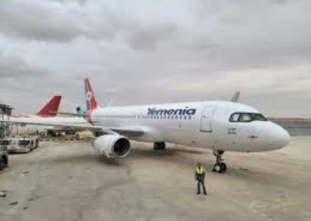 قمع ممنهج في صنعاء.. مليشيا الحوثي تحتجز موظفي اليمنية وتكمم أفواههم بالقوة