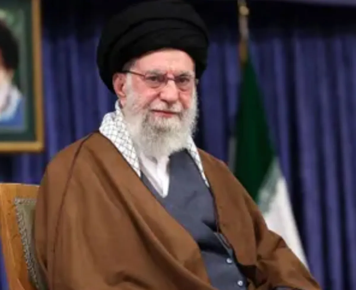 مسؤول إيراني يؤكد نقل خامنئي إلى موقع آمن وسط تزايد التوترات