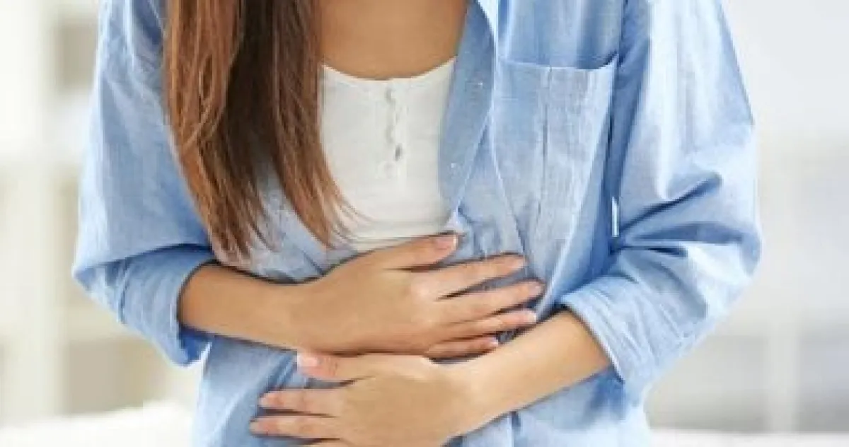 صحتك الهضمية في رمضان: دليلك لتجنب عسر الهضم والحموضة