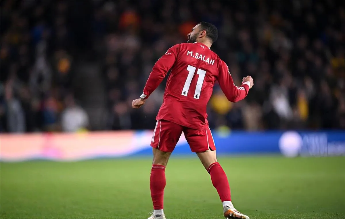 لوبوف يوجه انتقادات لاذعة لصلاح وفان دايك بعد سقوط ليفربول أمام وولفرهامبتون