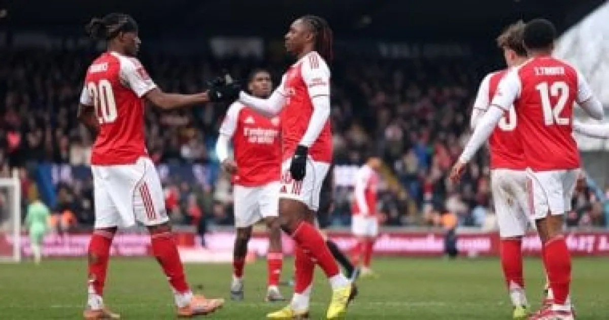 أرسنال يسطر التاريخ: أول فريق من البريميرليج يسجل 100 هدف هذا الموسم