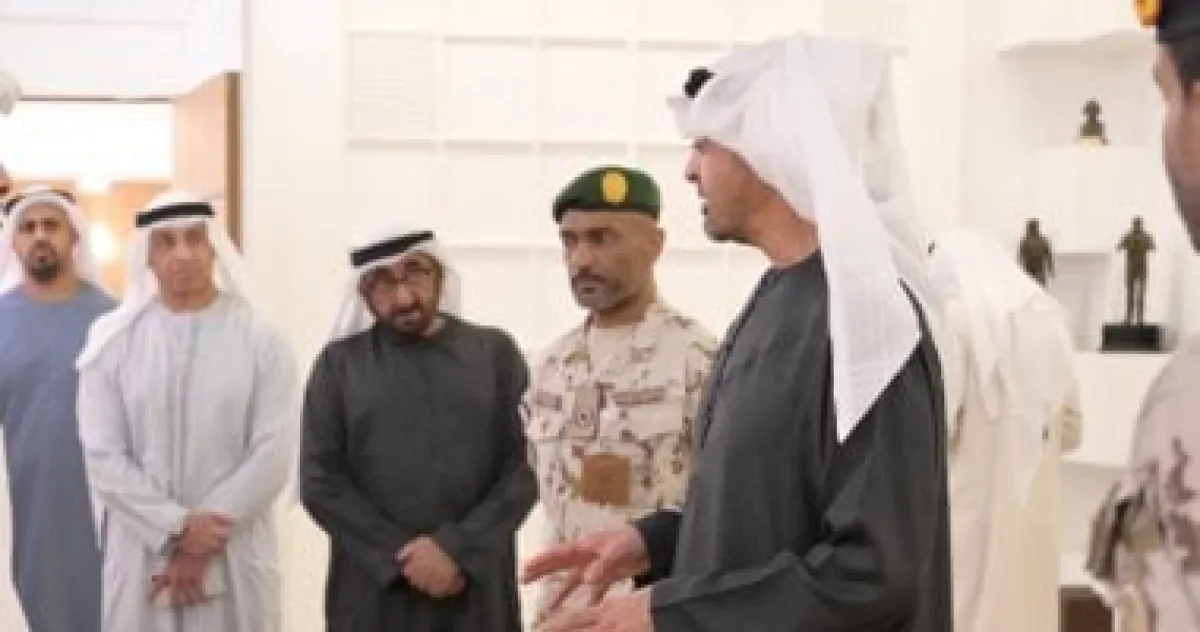 محمد بن زايد يتفقد جاهزية القوات المسلحة الإماراتية في مقر وزارة الدفاع