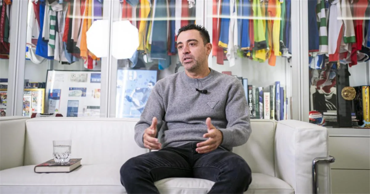 تشافي يكشف المستور: لابورتا كاذب.. وميسي كان قاب قوسين أو أدنى من العودة