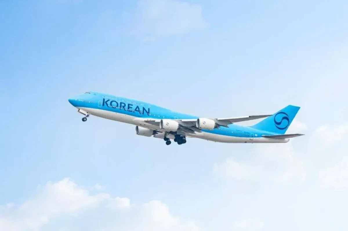 ارتفاع النفط فوق 100 دولار يهوي بأسهم الطيران ويشعل أسعار التذاكر