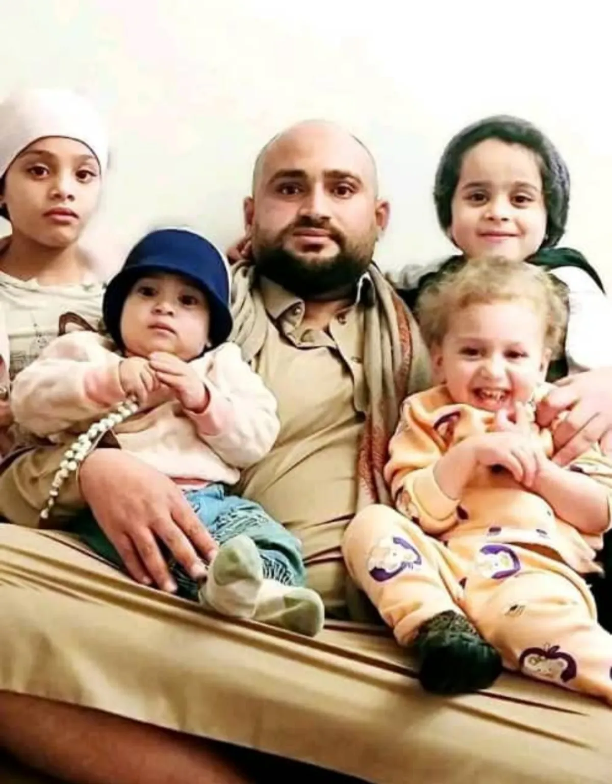 عصابة الحوثي تواصل اختطاف شاب أصم وأبكم بذريعة العمالة