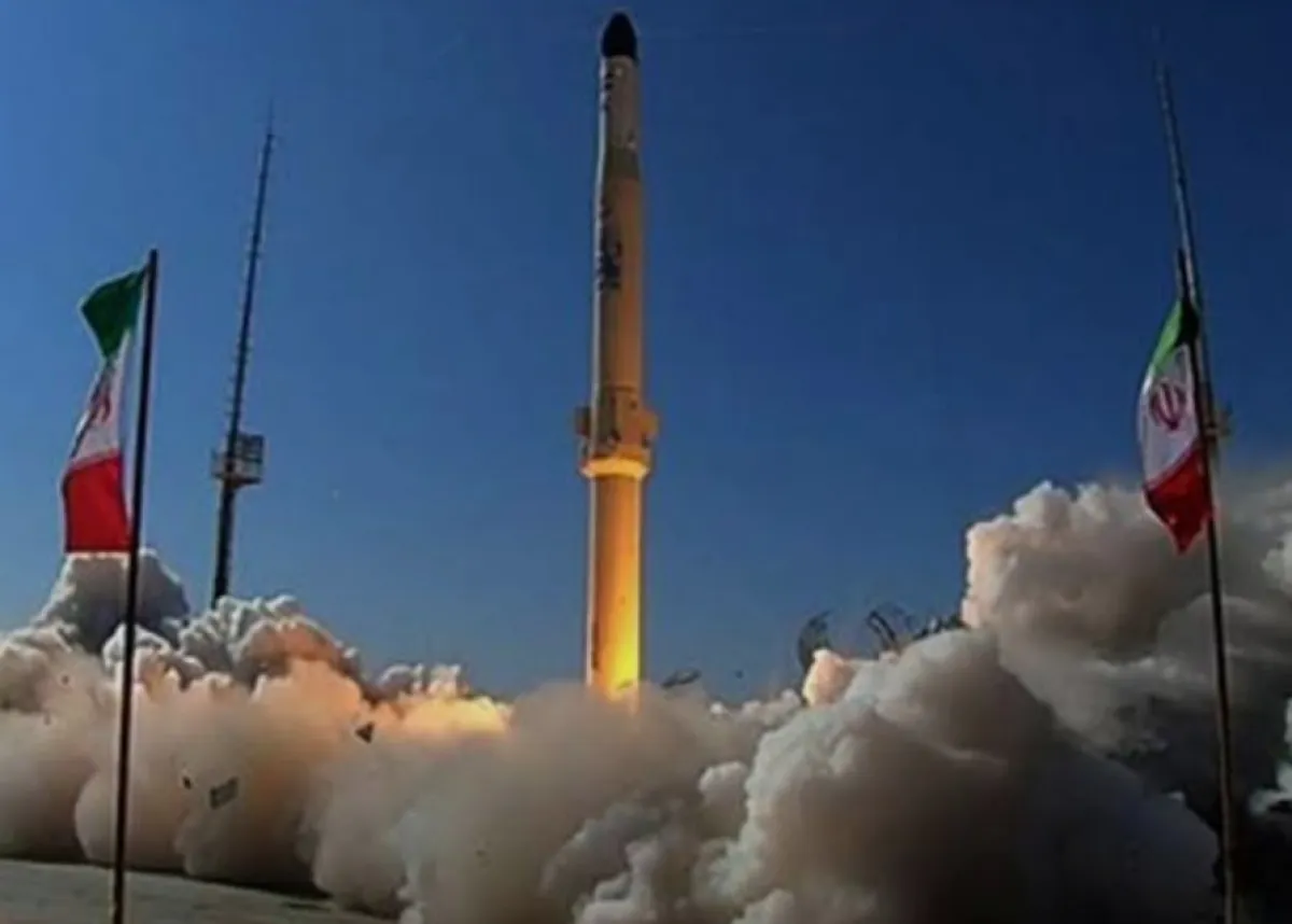 الكشف عن خطط أمريكية لاستعادة "اليورانيوم الإيراني" وتعزيز تواجد عسكري لدول كبرى في المنطقة