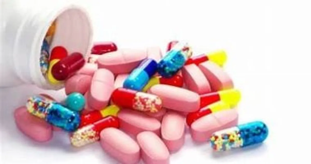 دراسة صادمة: المضادات الحيوية تغير بكتيريا الأمعاء لأعوام طويلة