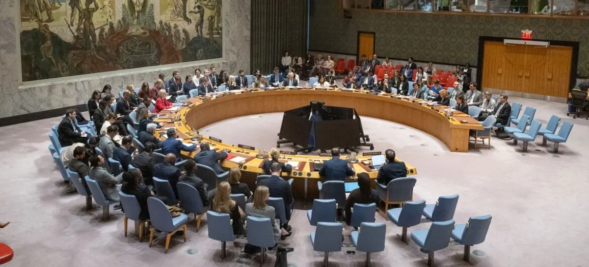 مجلس الأمن يتبنى قراراً خليجياً يدين الهجمات الإيرانية وسط امتناع روسيا والصين