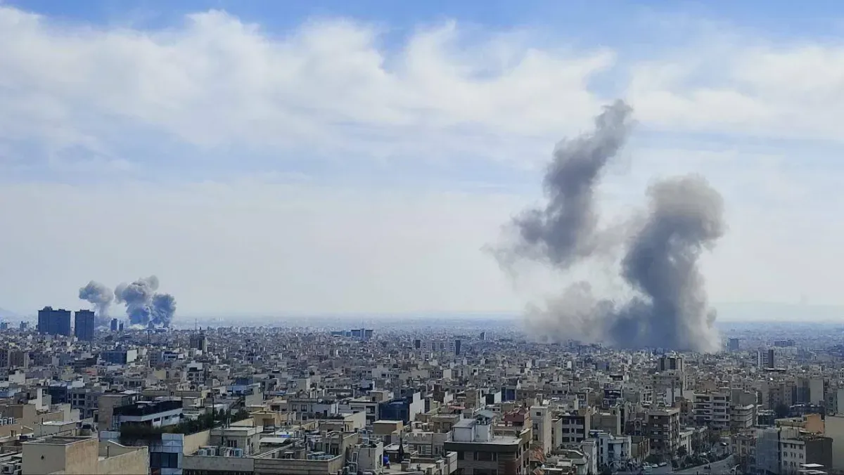 الولايات المتحدة تنشر مشاهد لتدمير شامل للبنية التحتية الجوية والبحرية الإيرانية