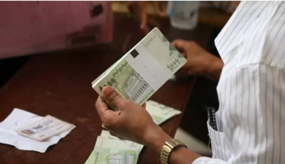 نقابة المعلمين اليمنيين تطالب بصرف مرتبات التربويين النازحين