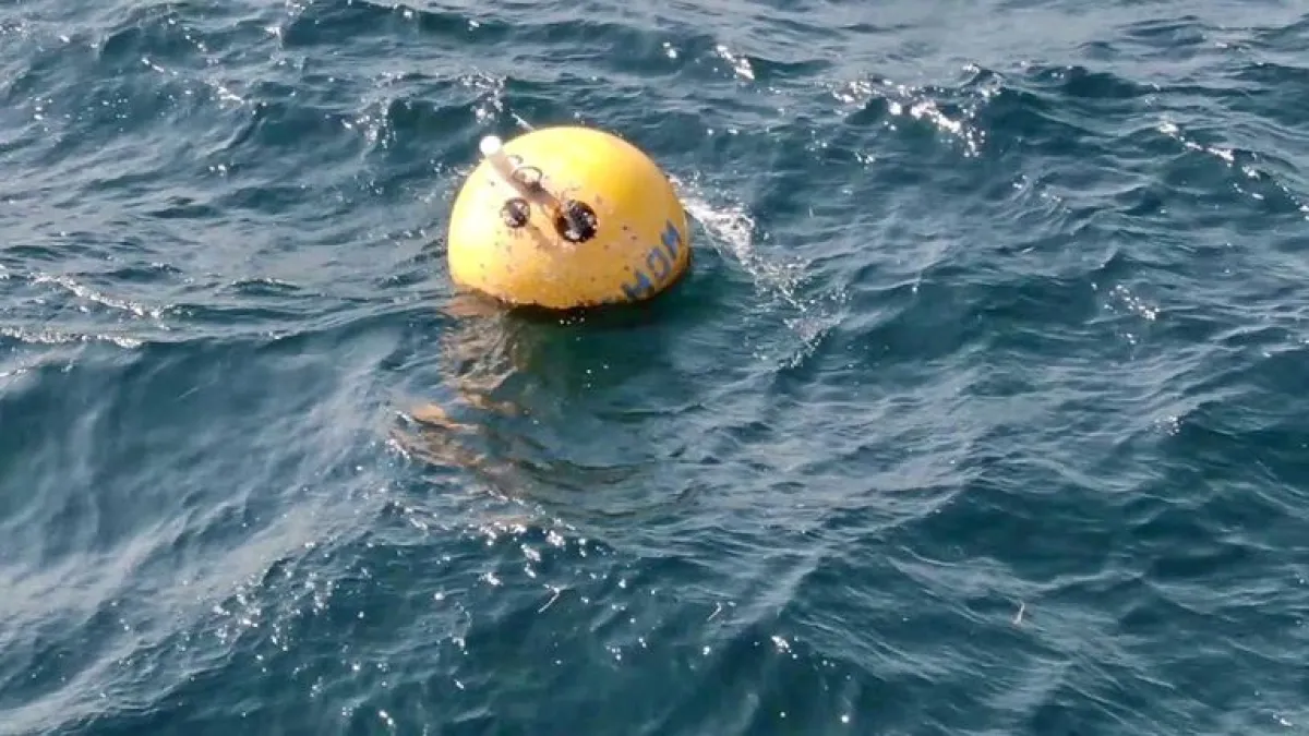 الحوثيون يغامرون بأمن البحر الأحمر: ألغام بحرية وتمويه عسكري يهددان الملاحة الدولية