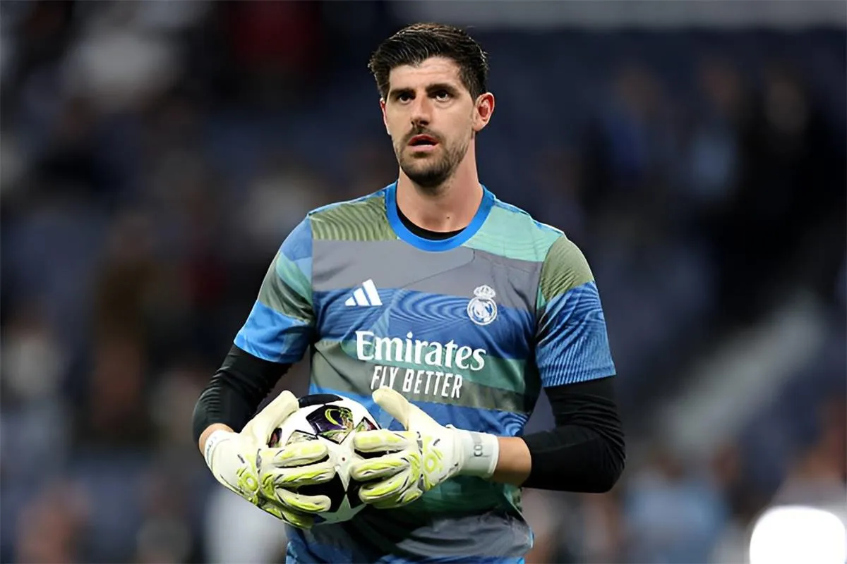 صدمة في مدريد: إصابة كورتوا تهدد مشاركته في ربع نهائي الأبطال