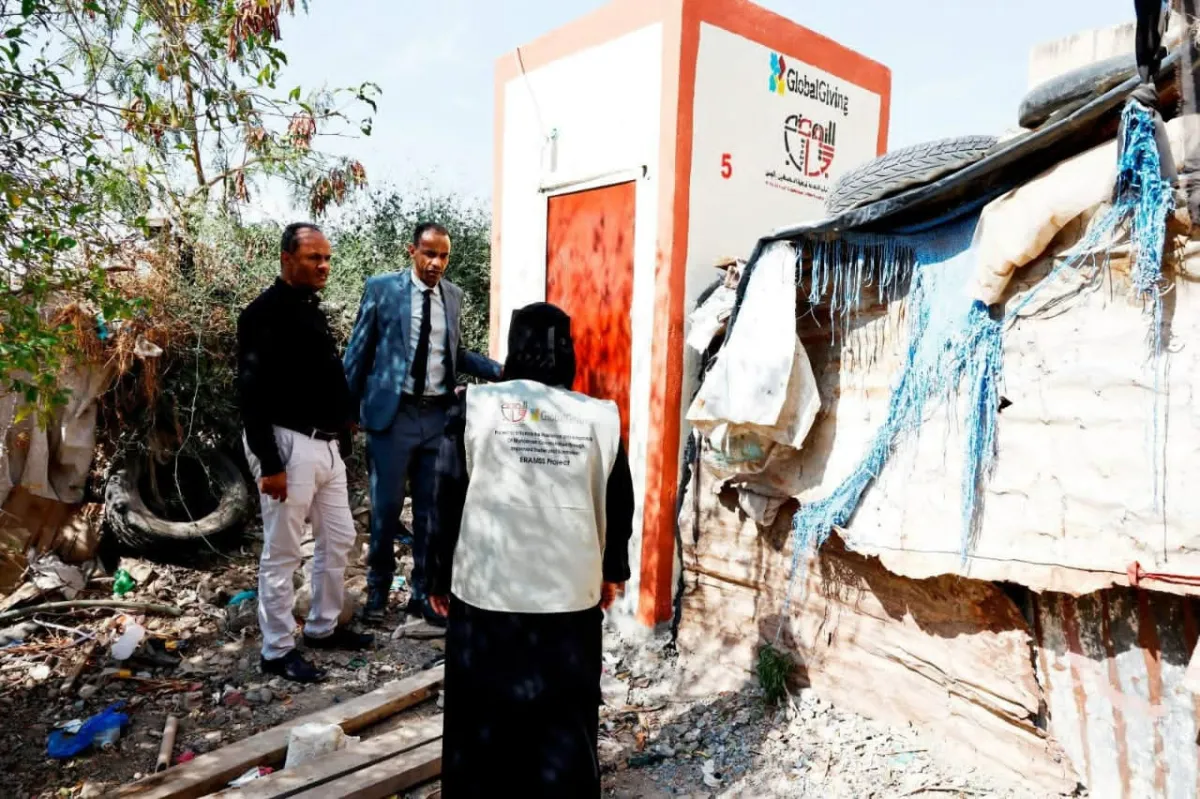 "شباب النهضة" تدشن مشروع صرف صحي لـ 30 أسرة مهمشة في تعز بدعم "جلوبال جيفنج"