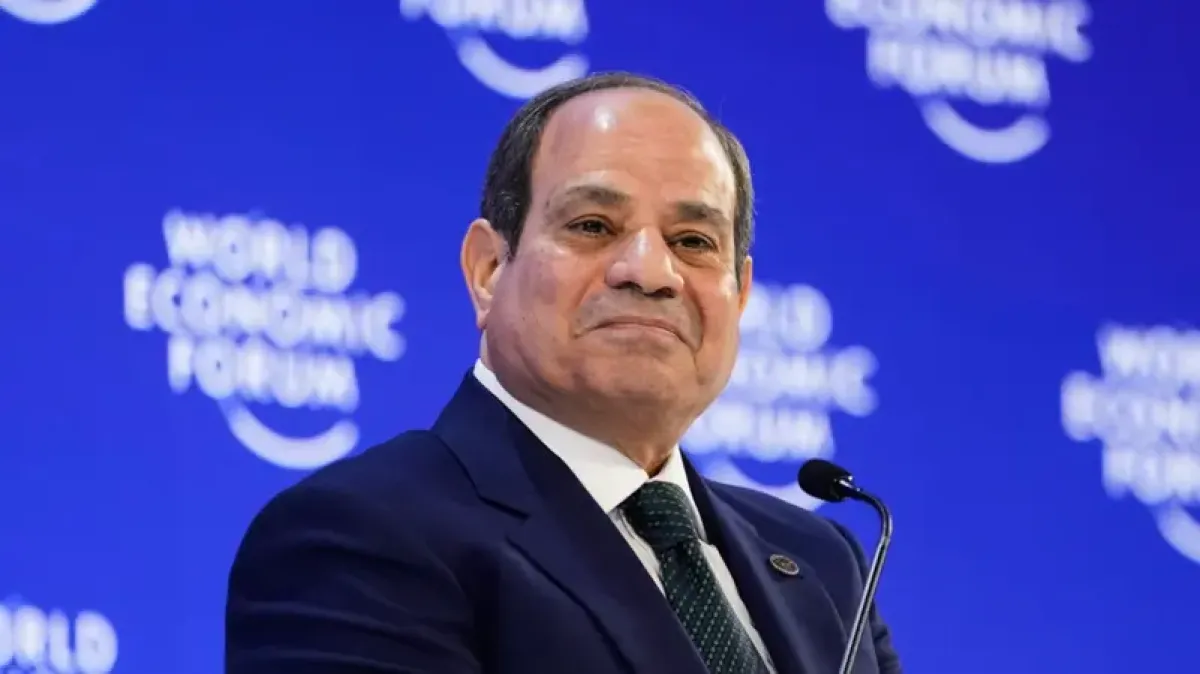 السيسي يصل السعودية في ختام جولة خليجية لبحث التطورات الإقليمية