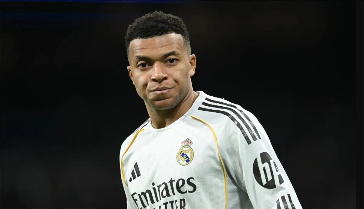 ديربي مدريد ينتظر.. تعديلات دفاعية في تشكيلة الريال ومبابي على مقاعد البدلاء