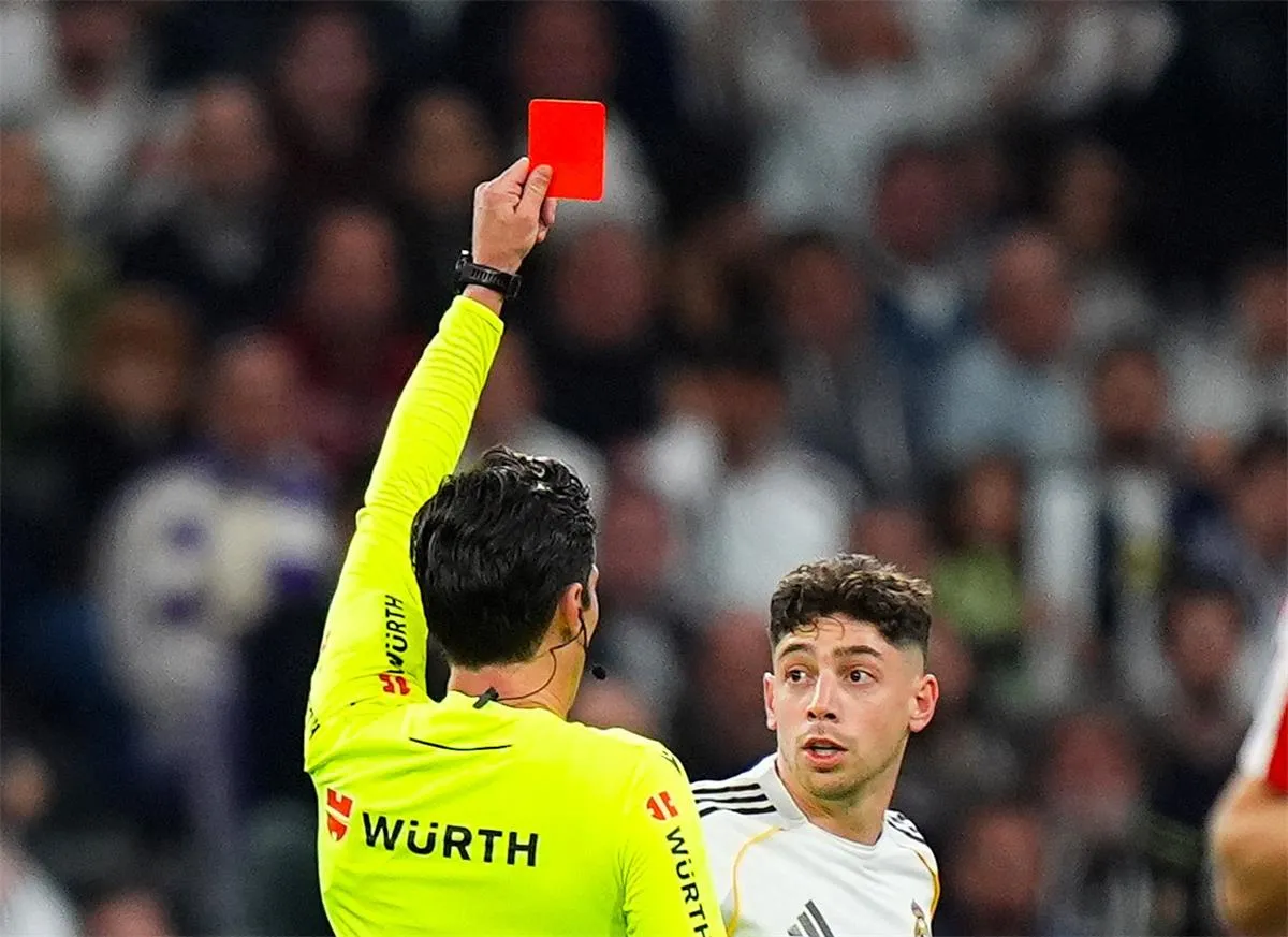 غياب فالفيردي عن ريال مدريد يثير قلق الأنصار بعد طرده في ديربي مدريد