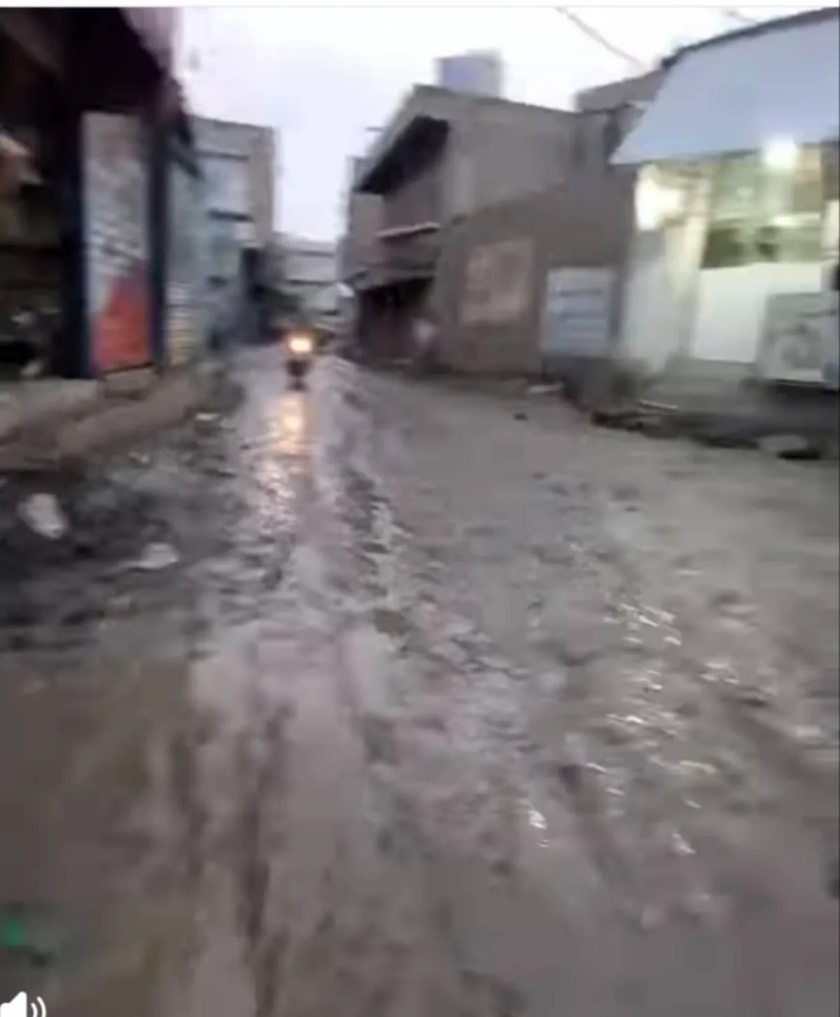 عبث الحوثي بطرق دمنة خدير بتعز