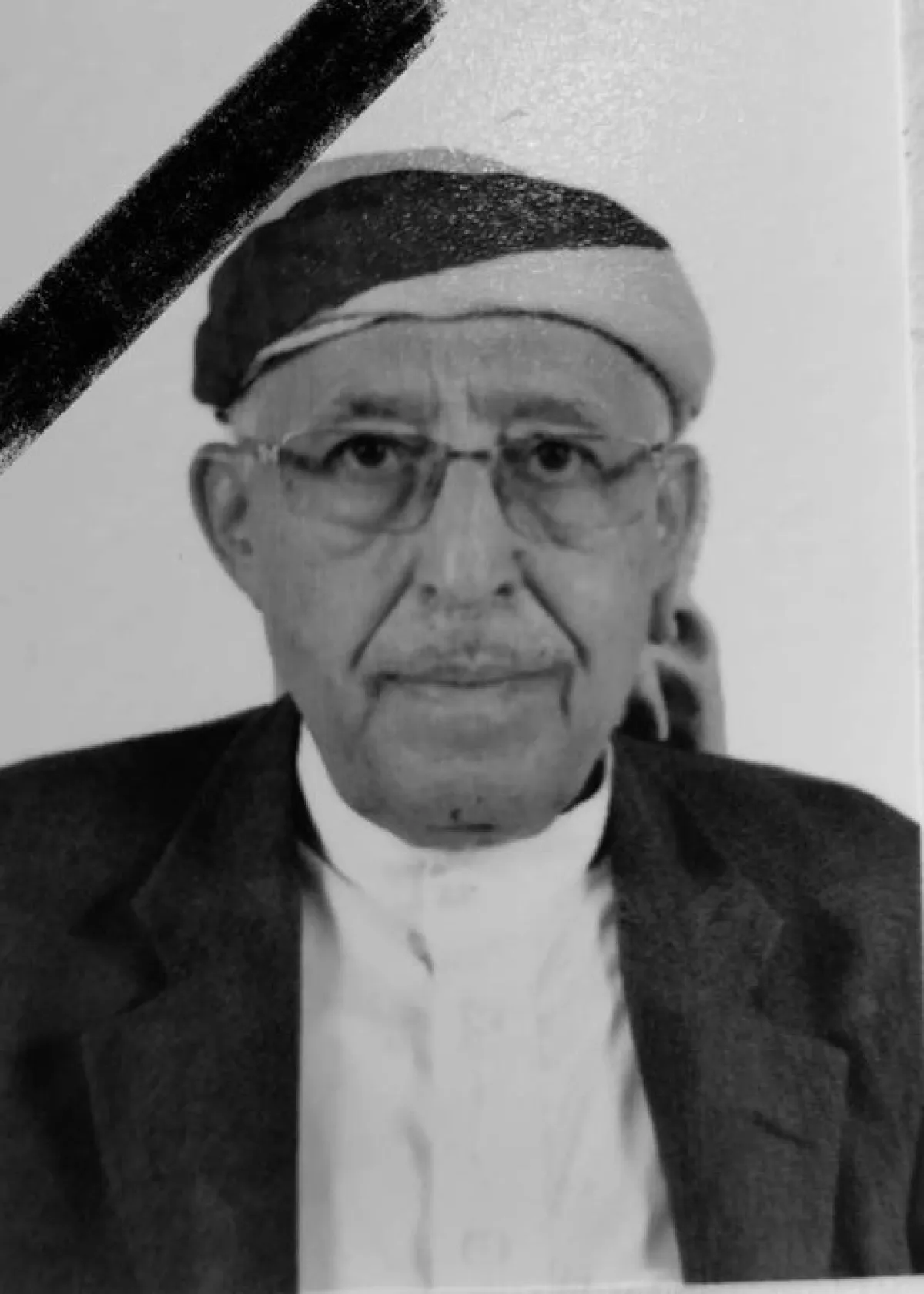 رحيل أبٍ مكلوم في تعز يكشف وجهاً جديداً لمعاناة اليمنيين تحت بطش الحوثيين