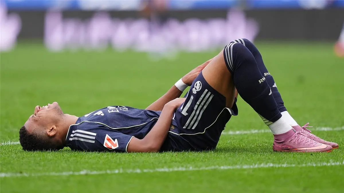 صحفي فرنسي يكشف "خطأ كارثياً" في تشخيص إصابة مبابي بريال مدريد